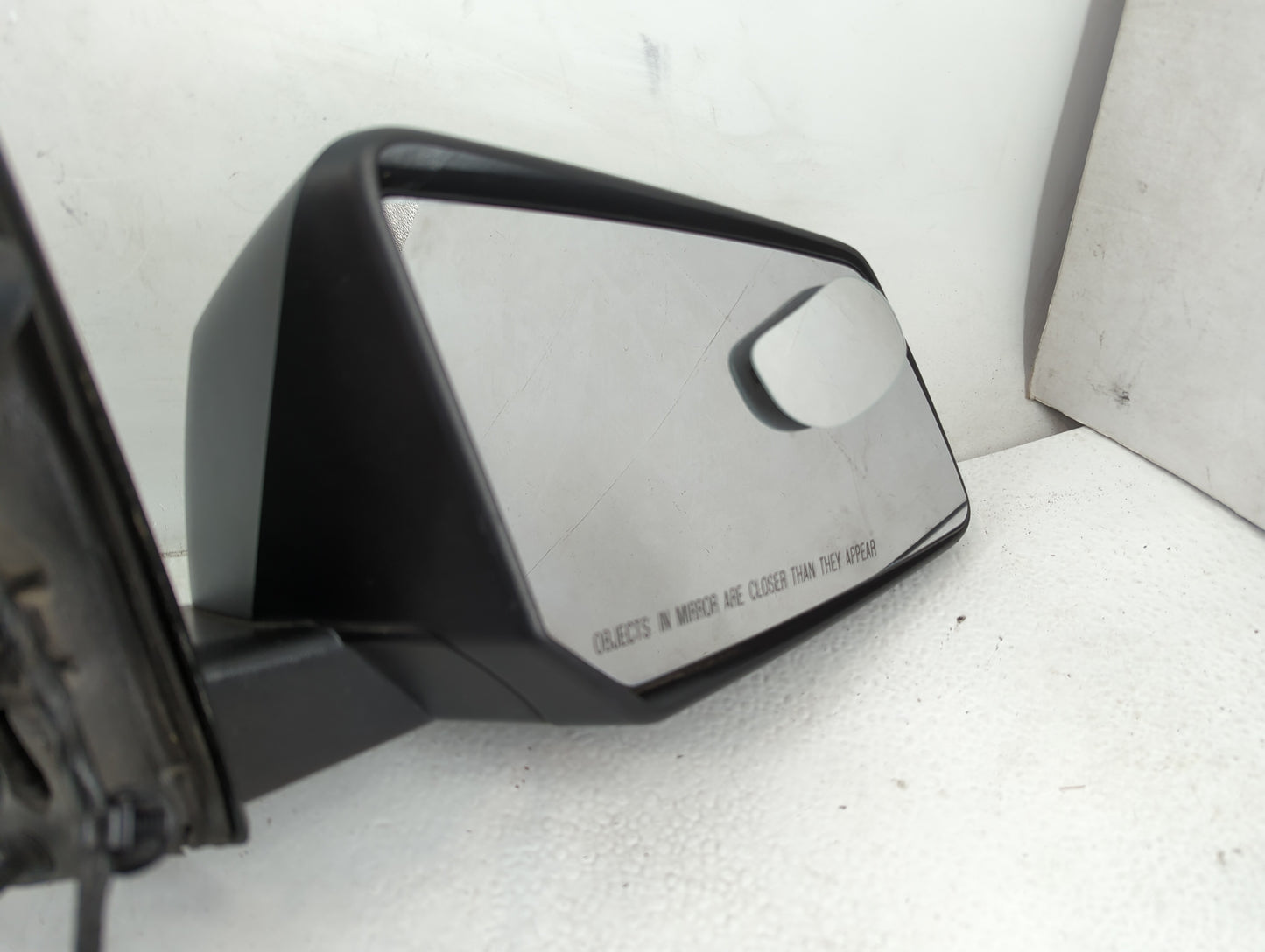 2010 Gmc Acadia Passenger Right Side View Manual Door Mirror Black - Oemusedautoparts1.com