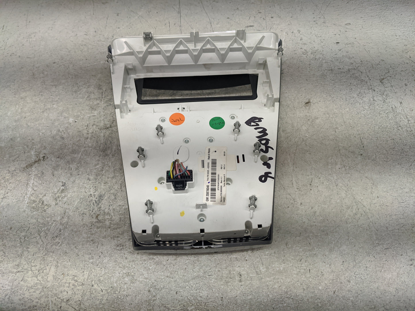 2010-2010 Gmc Terrain Radio Control Panel - Oemusedautoparts1.com