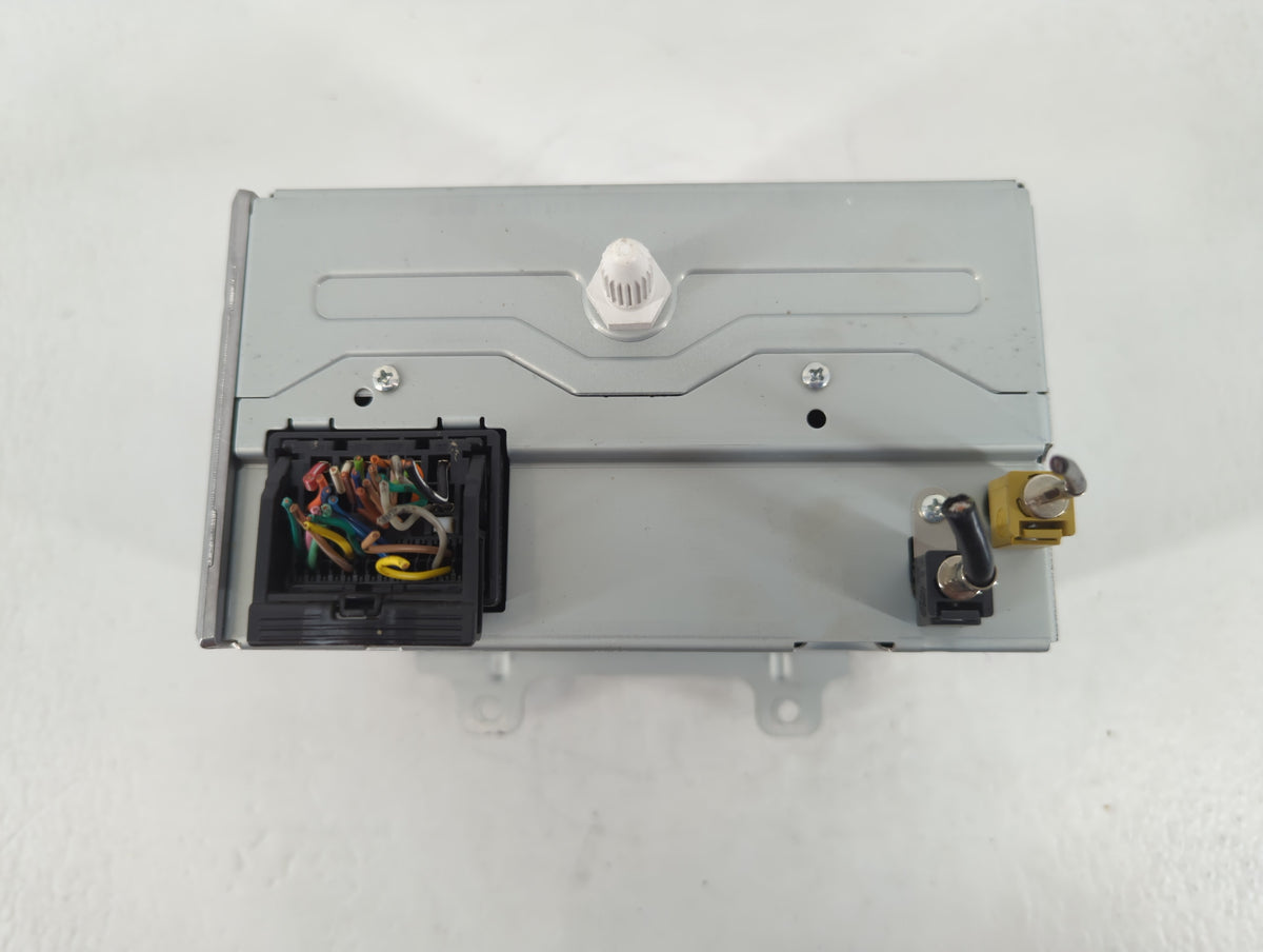 2010-2010 Gmc Terrain Am Fm Cd Player Radio Receiver 707480 - Oemusedautoparts1.com