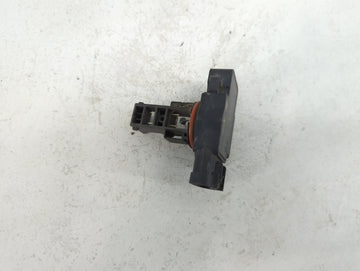 2009-2014 Gmc Yukon Xl 1500 Mass Air Flow Meter Maf Sensor 1463604
