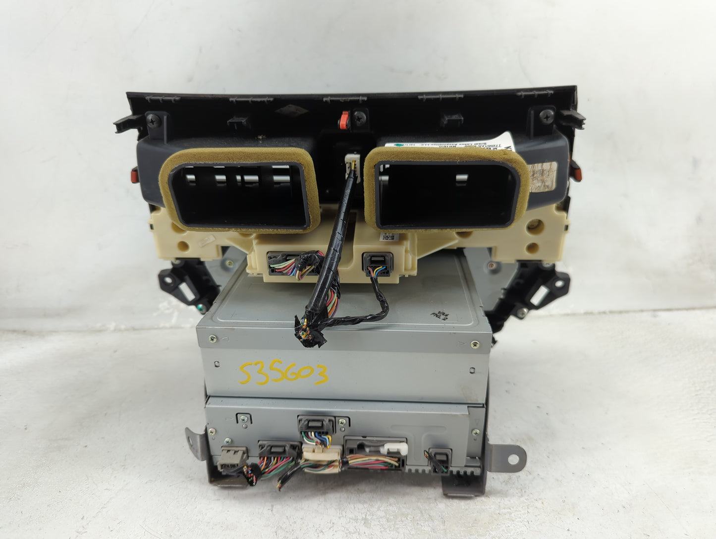 2010-2012 Honda Accord Radio AM FM Cd Player Receiver Replacement P/N:77260TA6A300 Fits Fits 2010 2011 2012 OEM Used Auto Pa
