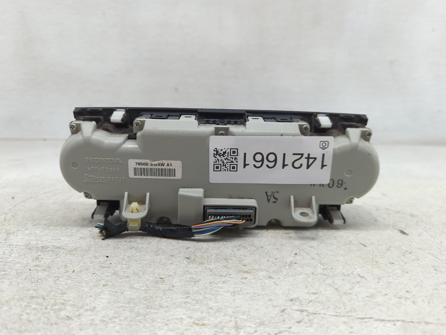 2010-2011 Honda Cr-V Climate Control Module Temperature AC/Heater Replacement P/N:79500-SWAW-A1 Fits Fits 2010 2011 OEM Used