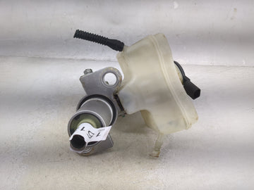 2005-2010 Honda Odyssey Brake Master Cylinder 1512585
