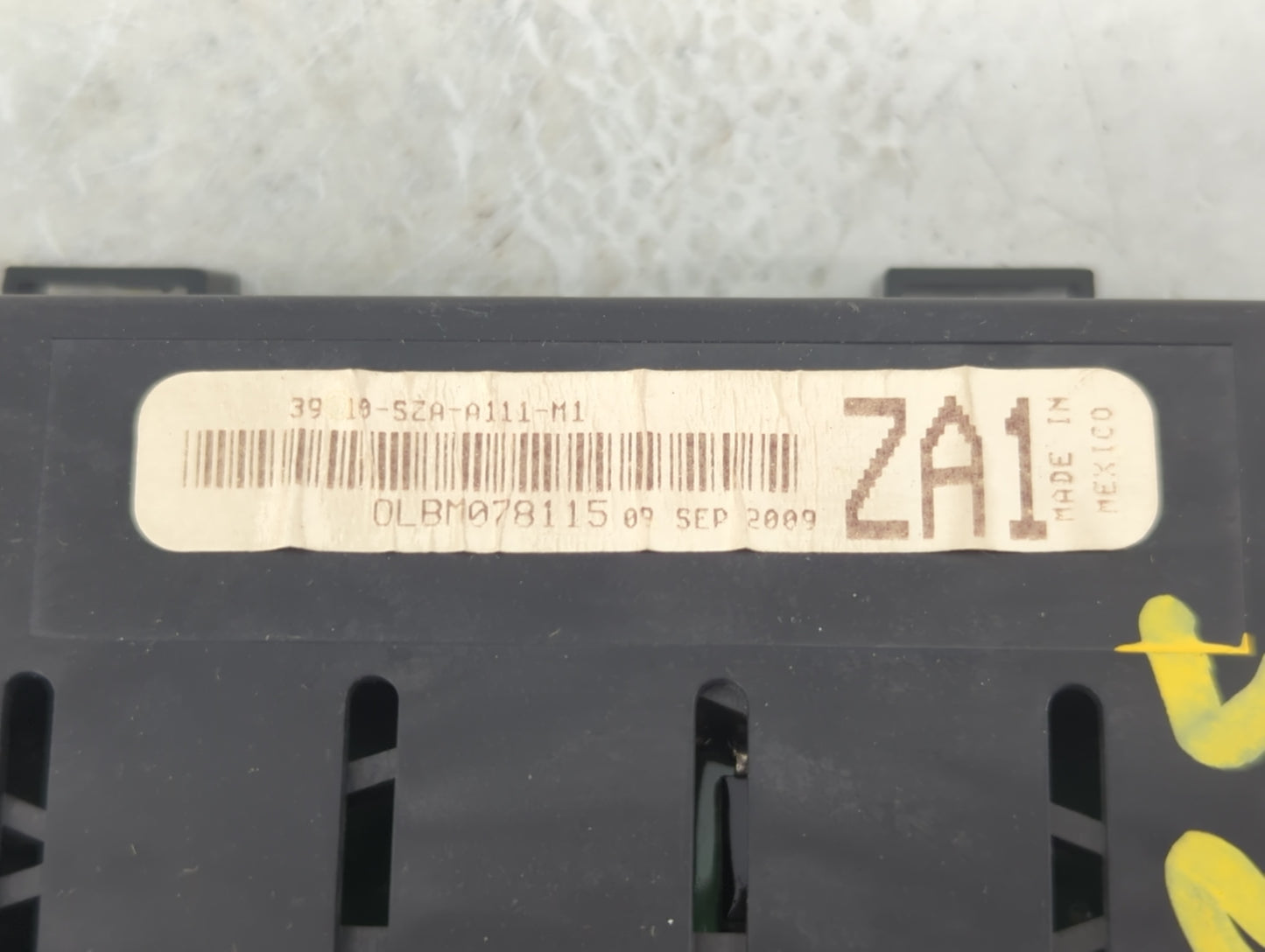 2009-2011 Honda Pilot Information Display Screen - Oemusedautoparts1.com