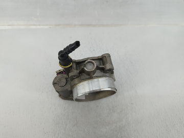 2010 Hummer H3 Throttle Body P/N:438AA 8508 Fits OEM Used Auto Parts