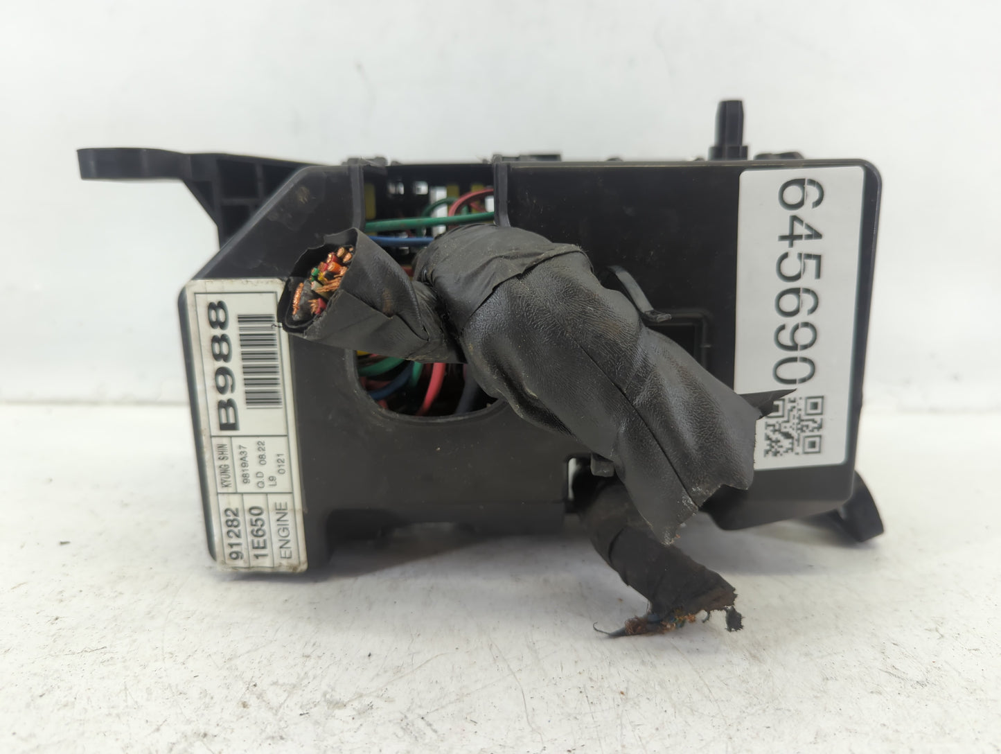 2006-2011 Hyundai Accent Fusebox Fuse Box Panel Relay Module P/N:9819A37 91282-1E650 Fits Fits 2006 2007 2008 2009 2010 2011