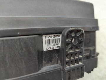 2010-2012 Hyundai Elantra Fusebox Fuse Box Panel Relay Module P/N:91950-1H031 Fits Fits 2010 2011 2012 OEM Used Auto Parts