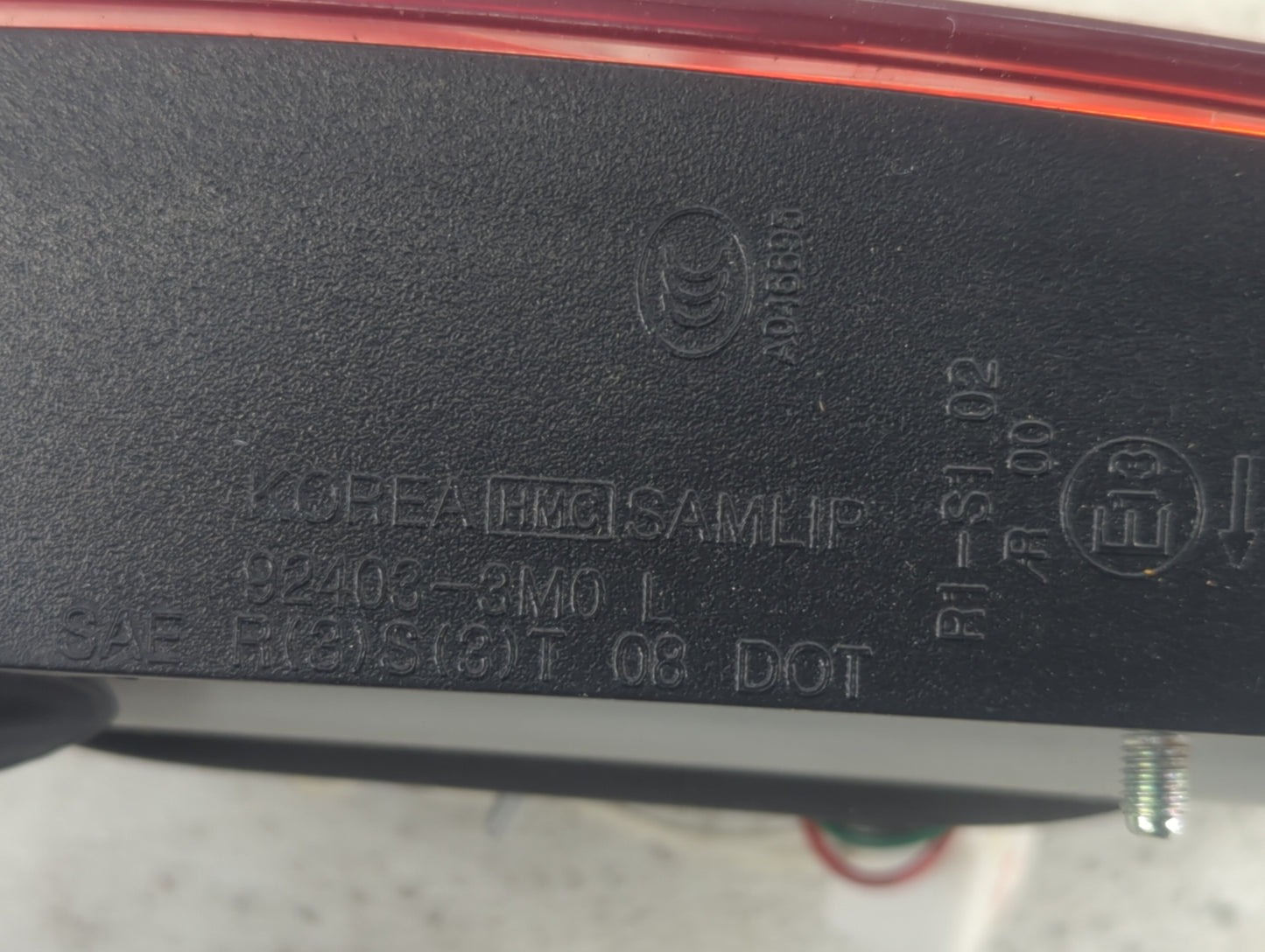 2009-2011 Hyundai Genesis Tail Light Assembly Driver Left OEM P/N:92403-3M0 Fits Fits 2009 2010 2011 OEM Used Auto Parts - O
