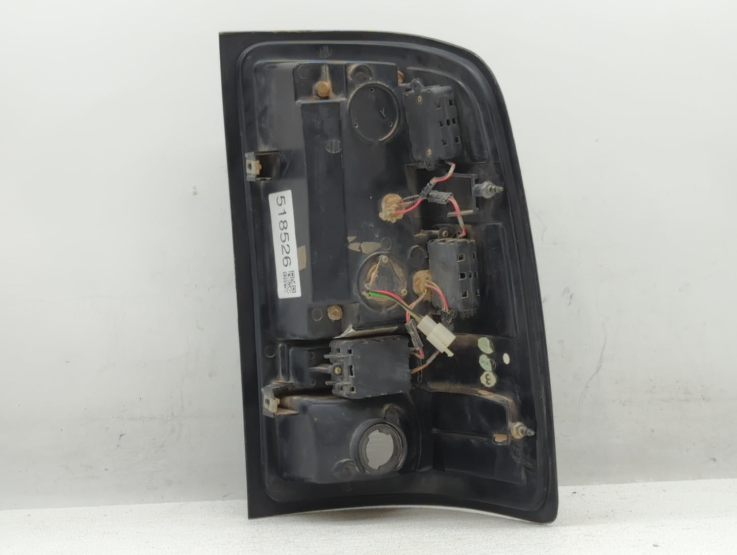 2009-2011 Hyundai Genesis Tail Light Assembly Driver Left OEM P/N:92401-3M0 Fits Fits 2009 2010 2011 OEM Used Auto Parts - O