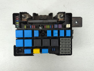 2009-2011 Hyundai Genesis Fusebox Fuse Box Panel Relay Module P/N:090921 1205M953 Fits Fits 2009 2010 2011 OEM Used Auto Parts