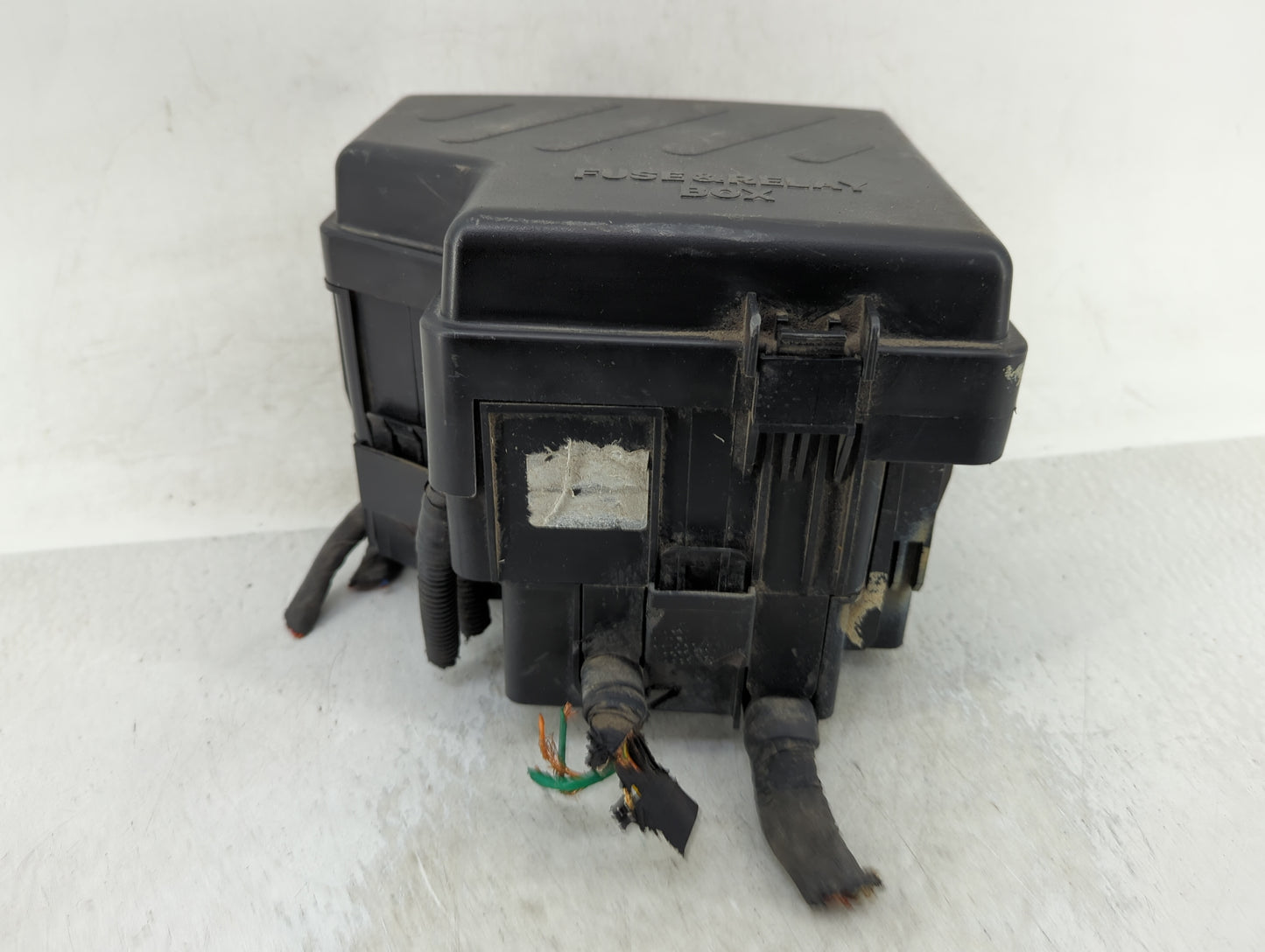 2010-2012 Hyundai Santa Fe Fusebox Fuse Box Panel Relay Module Fits Fits 2010 2011 2012 OEM Used Auto Parts - Oemusedautopar