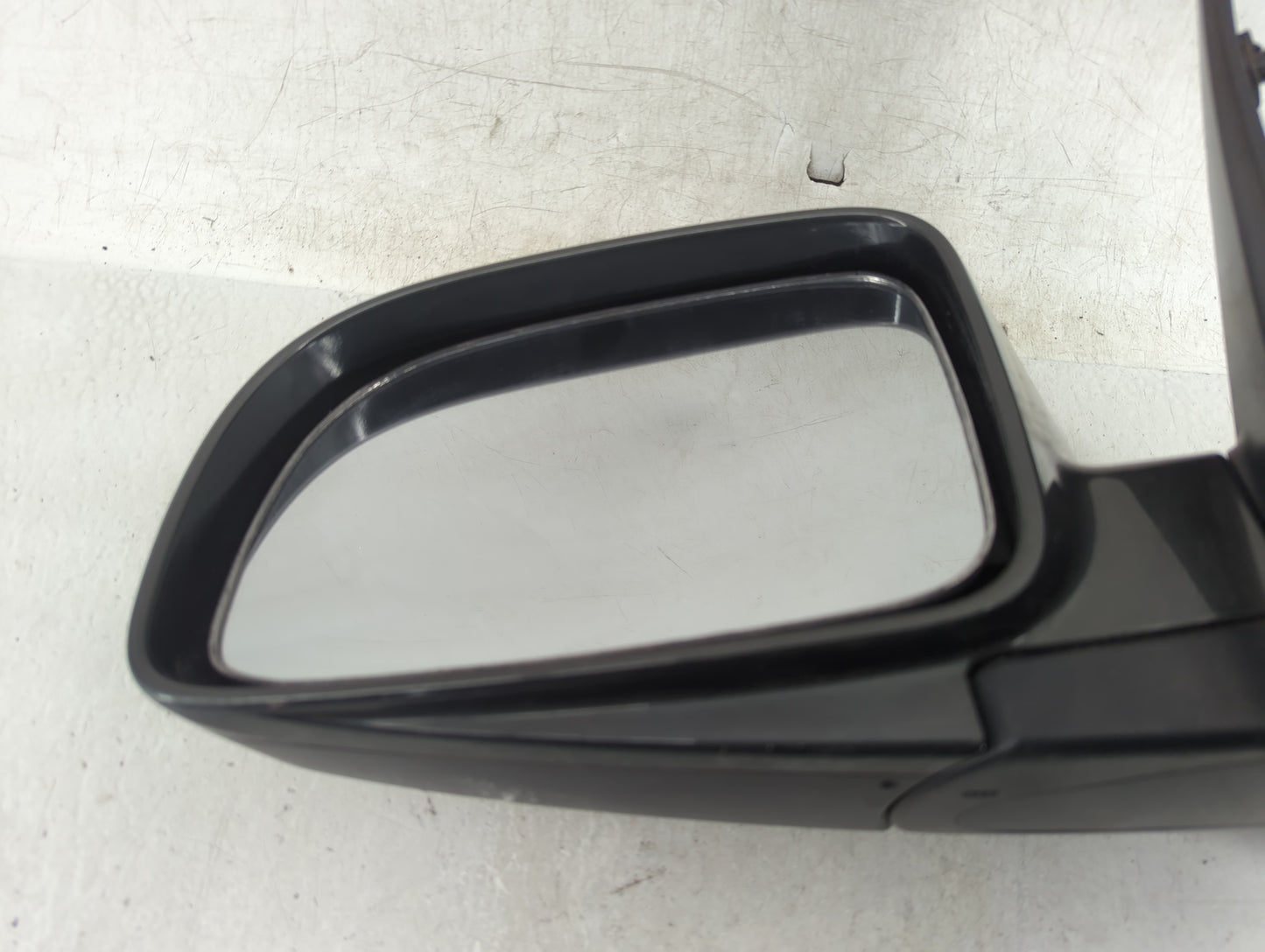 2007-2012 Hyundai Santa Fe Driver Side View Mirror - Left Door Mirror OEM Used - Oemusedautoparts1.com
