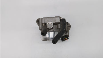2010-2012 Hyundai Santa Fe Throttle Body P/N:35100-25400 35100-25200 Fits Fits 2006 2007 2008 2009 2010 2011 2012 2013 OEM Used Auto Parts