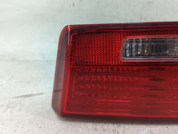 2009-2010 Hyundai Sonata Driver Left Side Deck Lid Mounted Tail Light