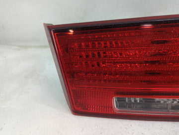 2009-2010 Hyundai Sonata Tail Light Assembly Passenger Right OEM Fits Fits 2009 2010 OEM Used Auto Parts