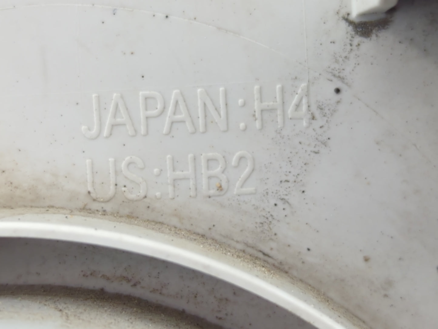 2010 Isuzu Nqr Passenger Right Oem Head Light Headlight Lamp - Oemusedautoparts1.com
