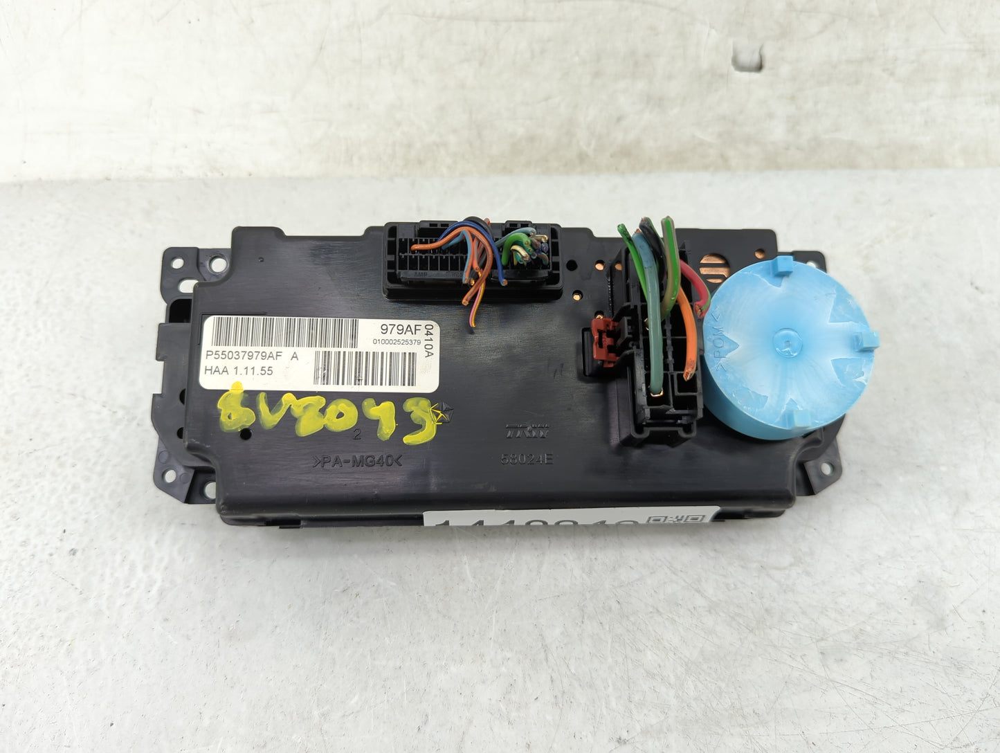 2008-2010 Jeep Commander Climate Control Module Temperature AC/Heater Replacement P/N:P55037979AF Fits Fits 2007 2008 2009 2