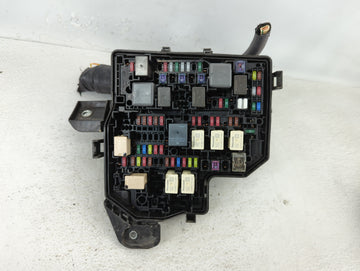 2010 Jeep Liberty Fusebox Fuse Box Relay Module Tipm >pp-td10<|8184 Ya1