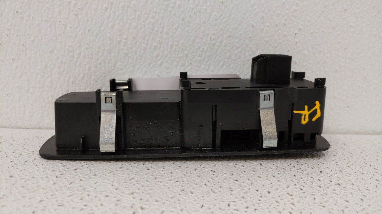 2010 Jeep Liberty Passeneger Right Power Window Switch 04602544af - Oemusedautoparts1.com