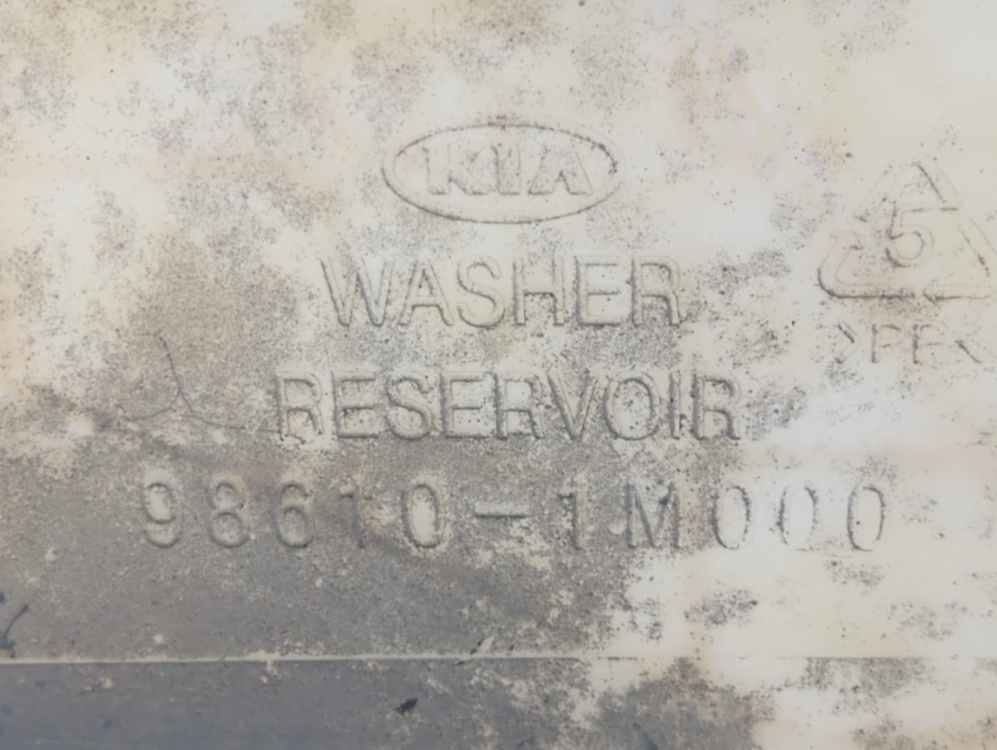 2010-2010 Kia Forte Windshield Washer Fluid Reservoir Bottle Oem - Oemusedautoparts1.com