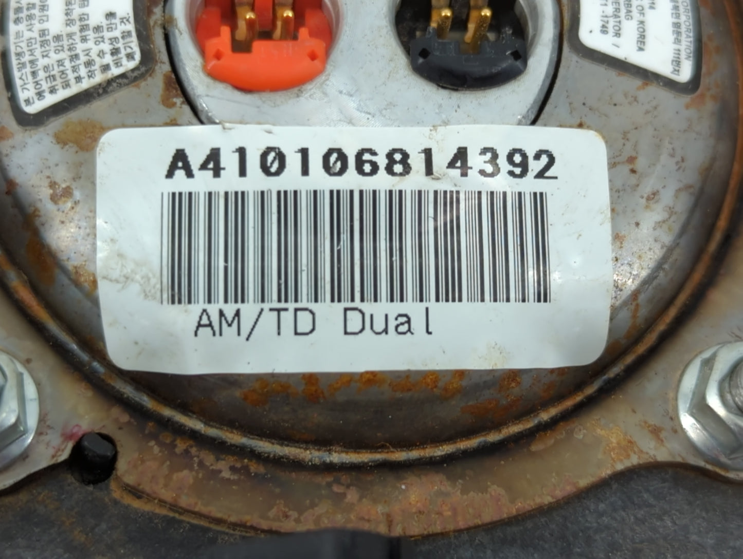 2010-2011 Kia Soul Air Bag Driver Left Steering Wheel Mounted P/N:A410106814392 Fits Fits 2010 2011 OEM Used Auto Parts - Oe