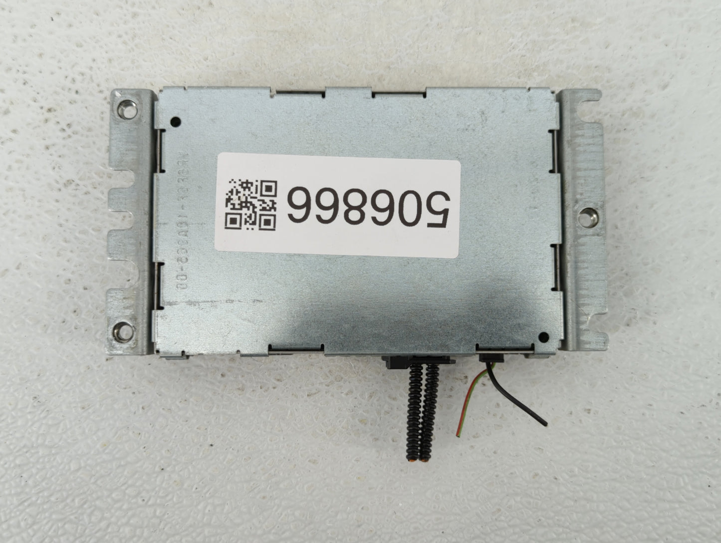 2010 Land Rover Lr2 Am Fm Cd Player Radio Receiver - Oemusedautoparts1.com
