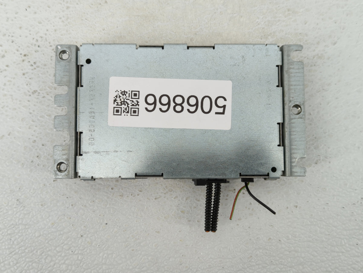 2010 Land Rover Lr2 Am Fm Cd Player Radio Receiver - Oemusedautoparts1.com