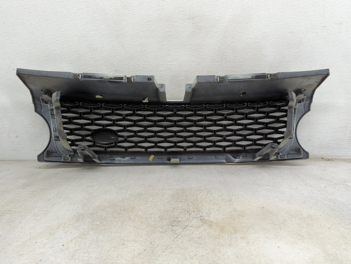 2010-2011 Land Rover Range Rover Sport Front Grille Bumper Not Included 1459416 - Oemusedautoparts1.com