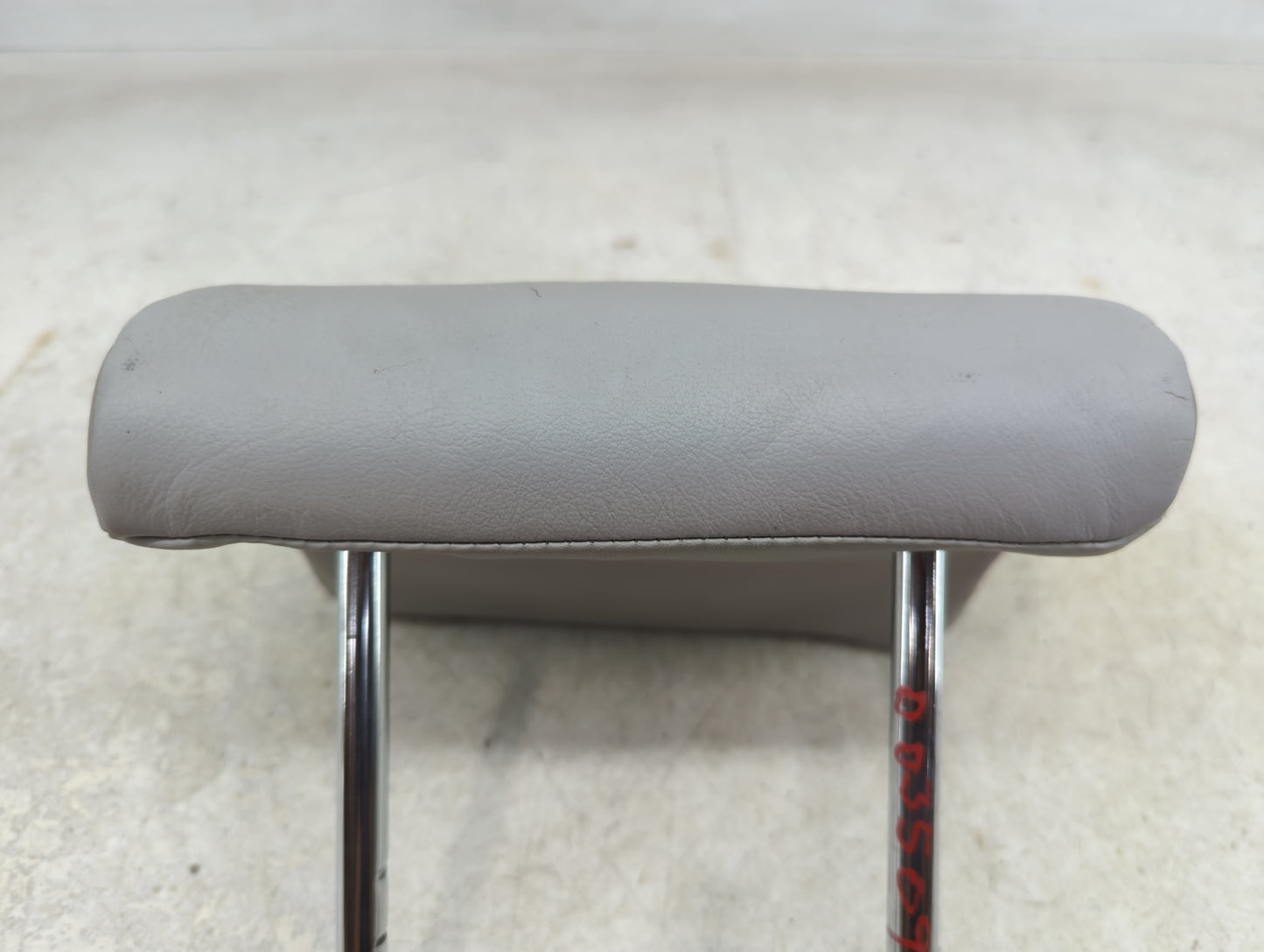 2010 Lexus Es350 Headrest Head Rest Rear Center Seat Fits OEM Used Auto Parts - Oemusedautoparts1.com