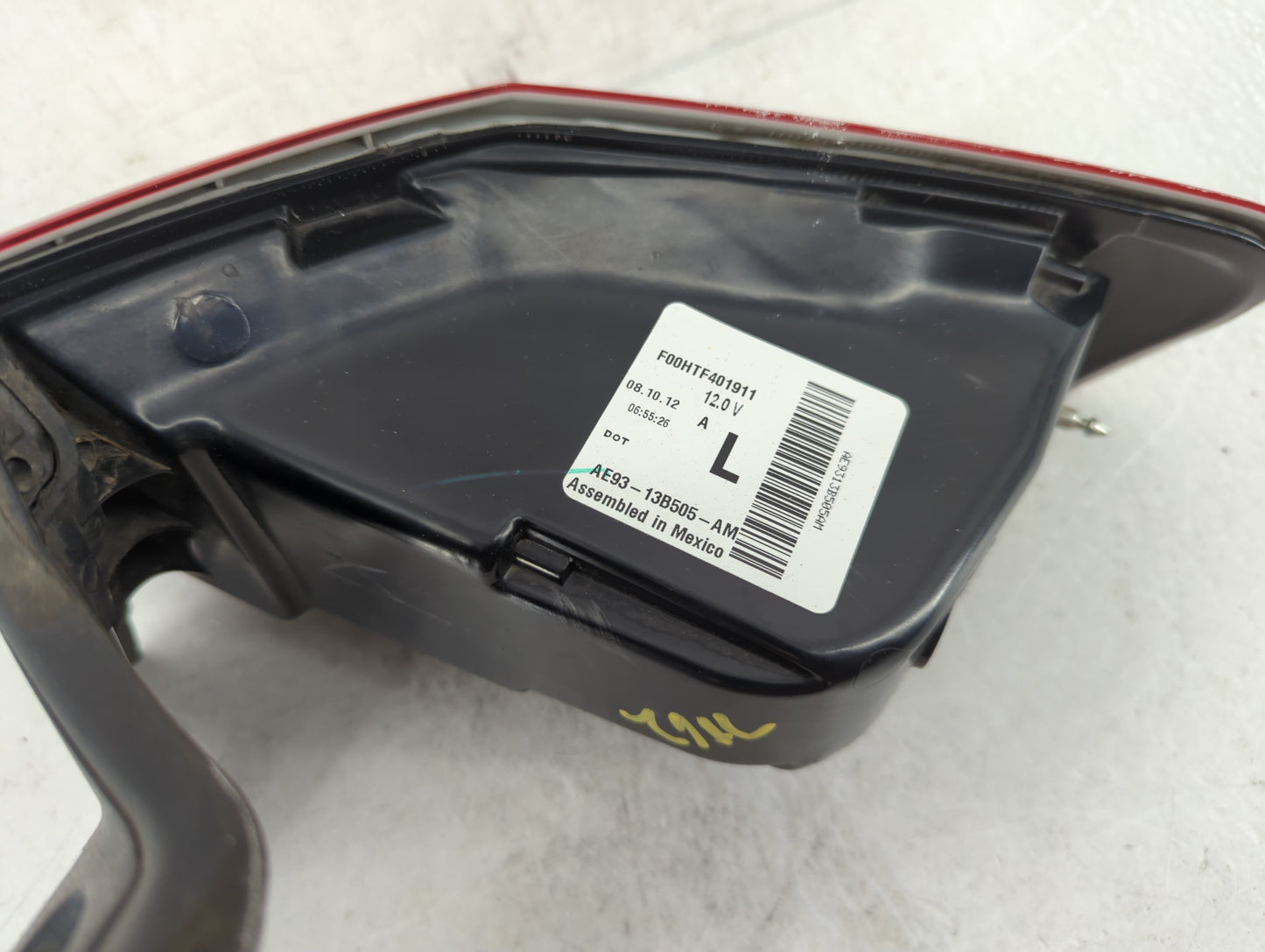 2010-2019 Lincoln Mkt Tail Light Assembly Driver Left OEM P/N:AE93-13B505-MA Fits OEM Used Auto Parts - Oemusedautoparts1.co