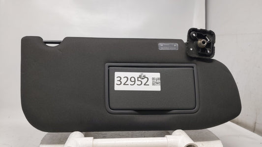 2010 Lincoln Mkt Sun Visor Shade Replacement Passenger Right Mirror Fits OEM Used Auto Parts