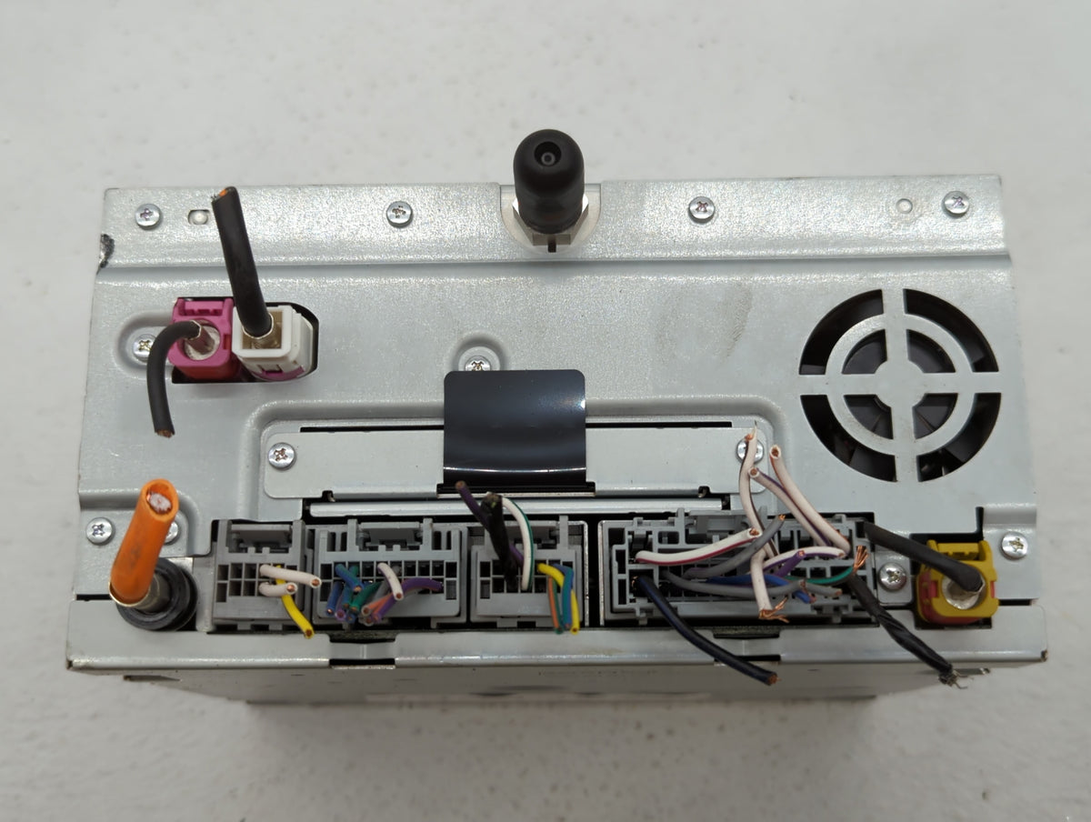 2010-2010 Lincoln Mkt Am Fm Cd Player Radio Receiver 452439 - Oemusedautoparts1.com