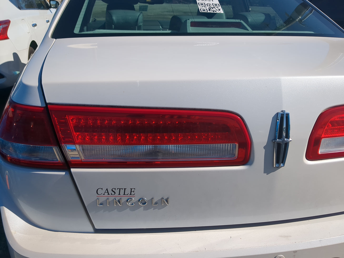 2010 Lincoln Mkz Driver Left Side Tail Light Taillight Deck Lid Mounted - Oemusedautoparts1.com
