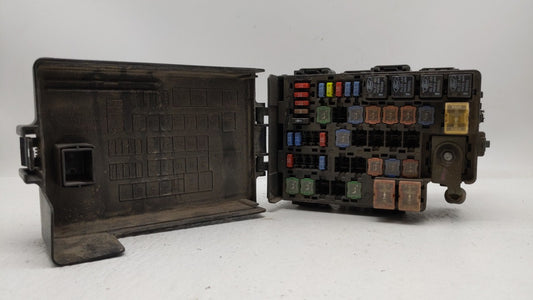 2011-2012 Lincoln Mkz Fusebox Fuse Box Panel Relay Module P/N:AE5T-14290-A AE5T-14A003-BA Fits Fits 2010 2011 2012 OEM Used Auto Parts