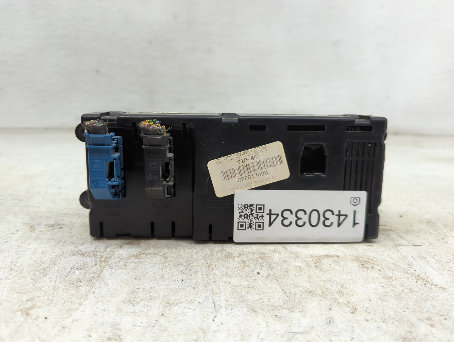 2010 Lincoln Navigator Climate Control Module Temperature AC/Heater Replacement P/N:8PP81789N 918-05 Fits OEM Used Auto Part