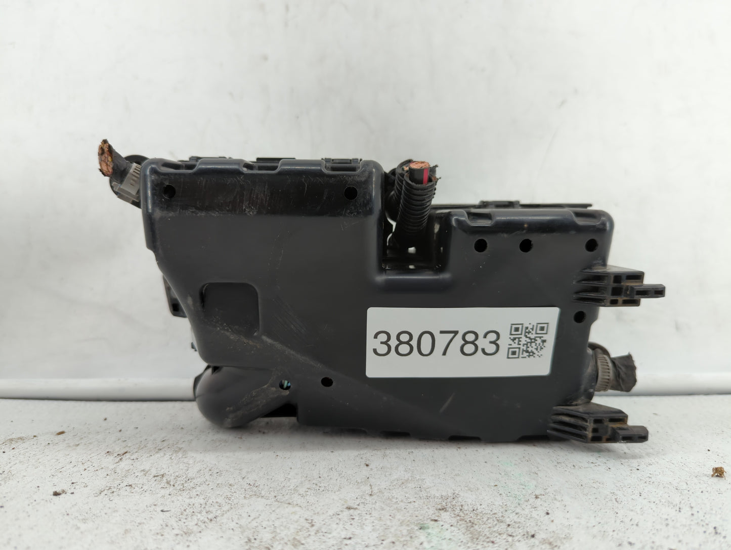 2010 Mazda 3 Fusebox Fuse Box Panel Relay Module P/N:BBM6-66761 Fits OEM Used Auto Parts - Oemusedautoparts1.com