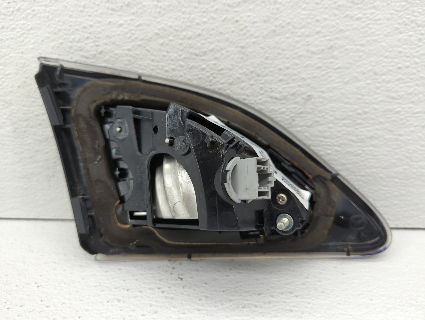 2010-2013 Mazda 3 Tail Light Assembly Passenger Right OEM P/N:BBM4 51 3F0 Fits Fits 2010 2011 2012 2013 OEM Used Auto Parts