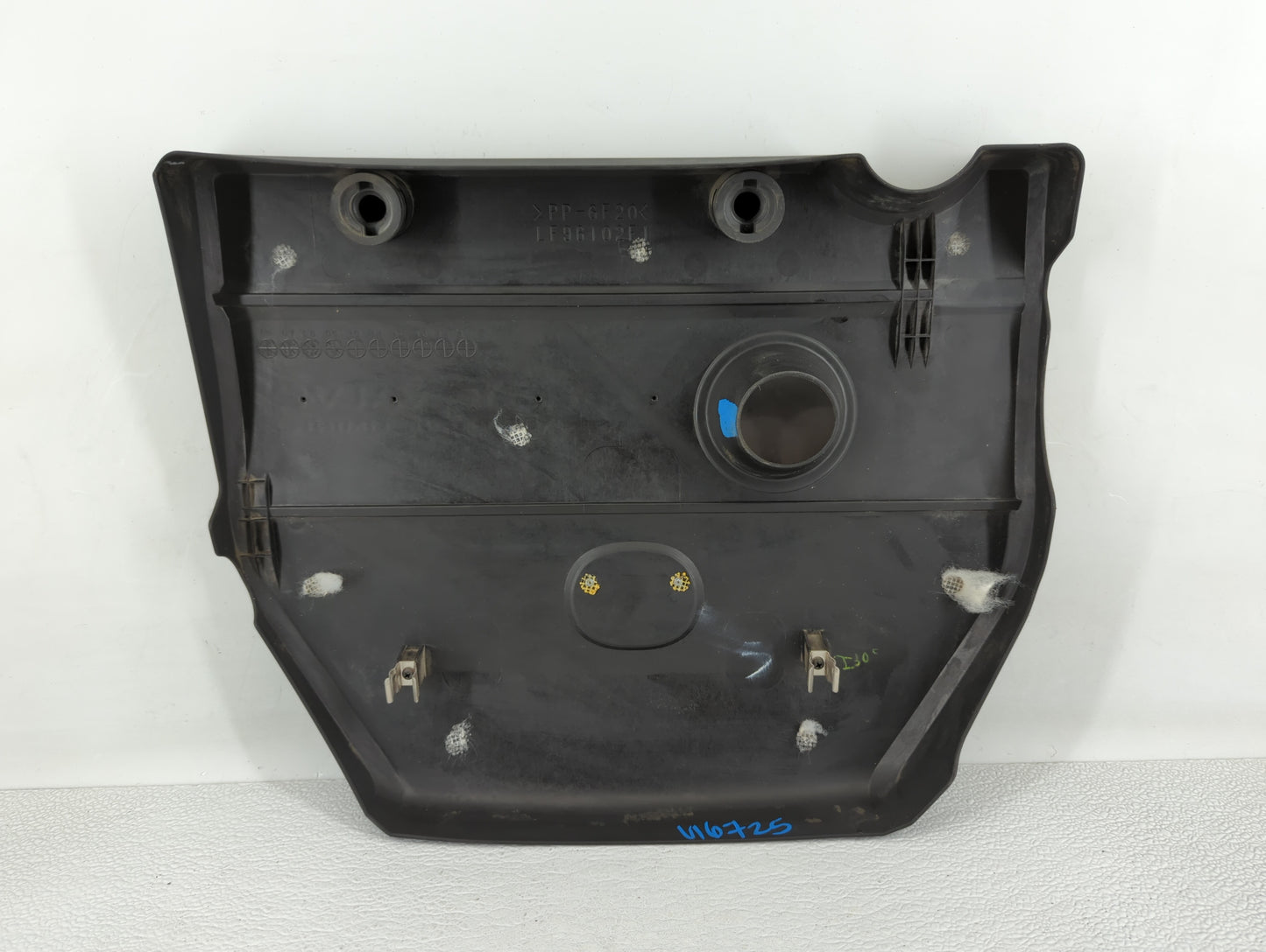 2010 Mazda 3 Engine Cover - Oemusedautoparts1.com