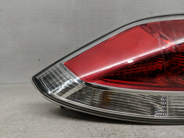 2010 Mazda 5 Tail Light Assembly Passenger Right OEM P/N:C291 51150 Fits OEM Used Auto Parts