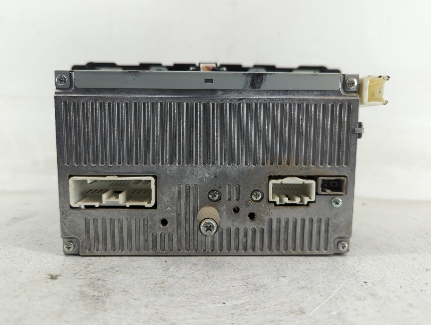 2010 Mazda Cx-7 Radio AM FM Cd Player Receiver Replacement P/N:EH4466AR0A Fits OEM Used Auto Parts - Oemusedautoparts1.com