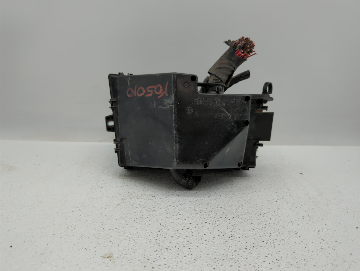 2010-2012 Mazda Cx-7 Fusebox Fuse Box Panel Relay Module P/N:EG21-66767 Fits Fits 2010 2011 2012 OEM Used Auto Parts - Oemus