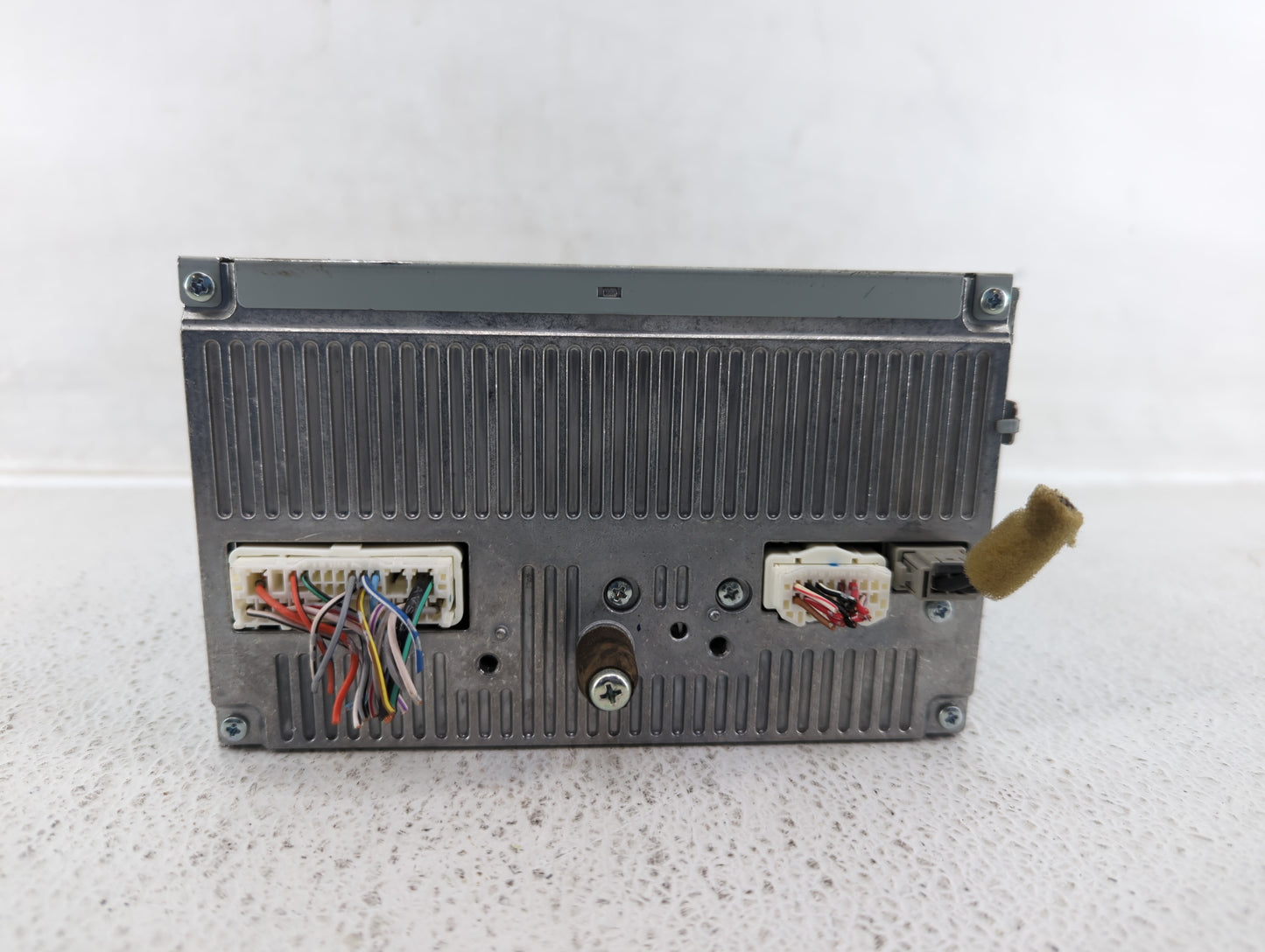 2010 Mazda Cx-7 Radio AM FM Cd Player Receiver Replacement P/N:EH44 66 AR0A EH44 66 AR0A Fits OEM Used Auto Parts - Oemuseda