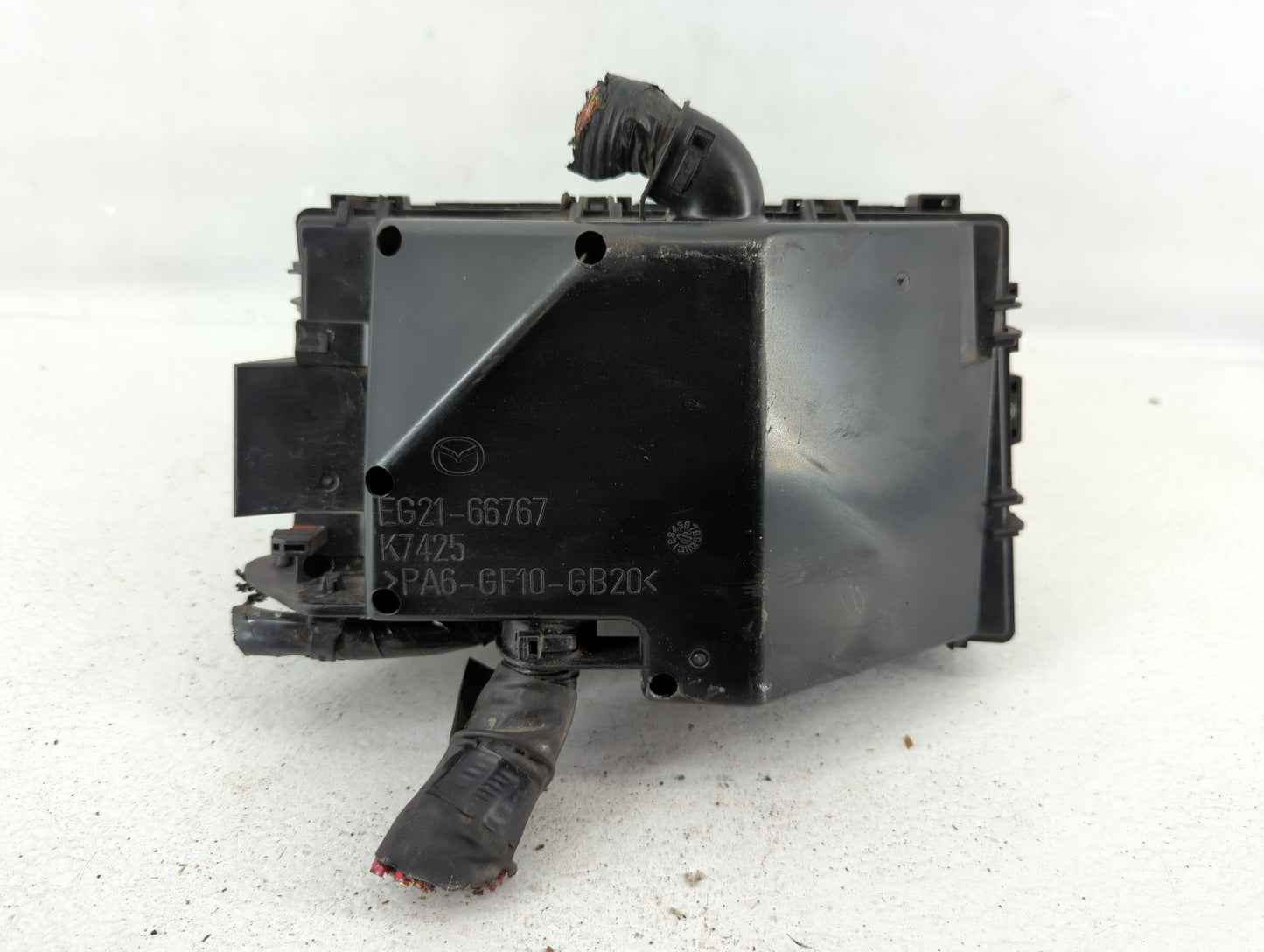 2010-2012 Mazda Cx-7 Fusebox Fuse Box Panel Relay Module P/N:EG23-66765 PH 2B0L010F Fits Fits 2010 2011 2012 OEM Used Auto P