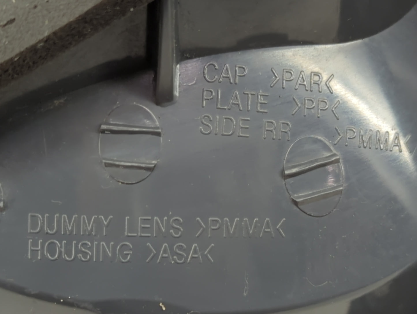 2010-2012 Mazda Cx-7 Passenger Right Side Deck Lid Mounted Tail Light - Oemusedautoparts1.com