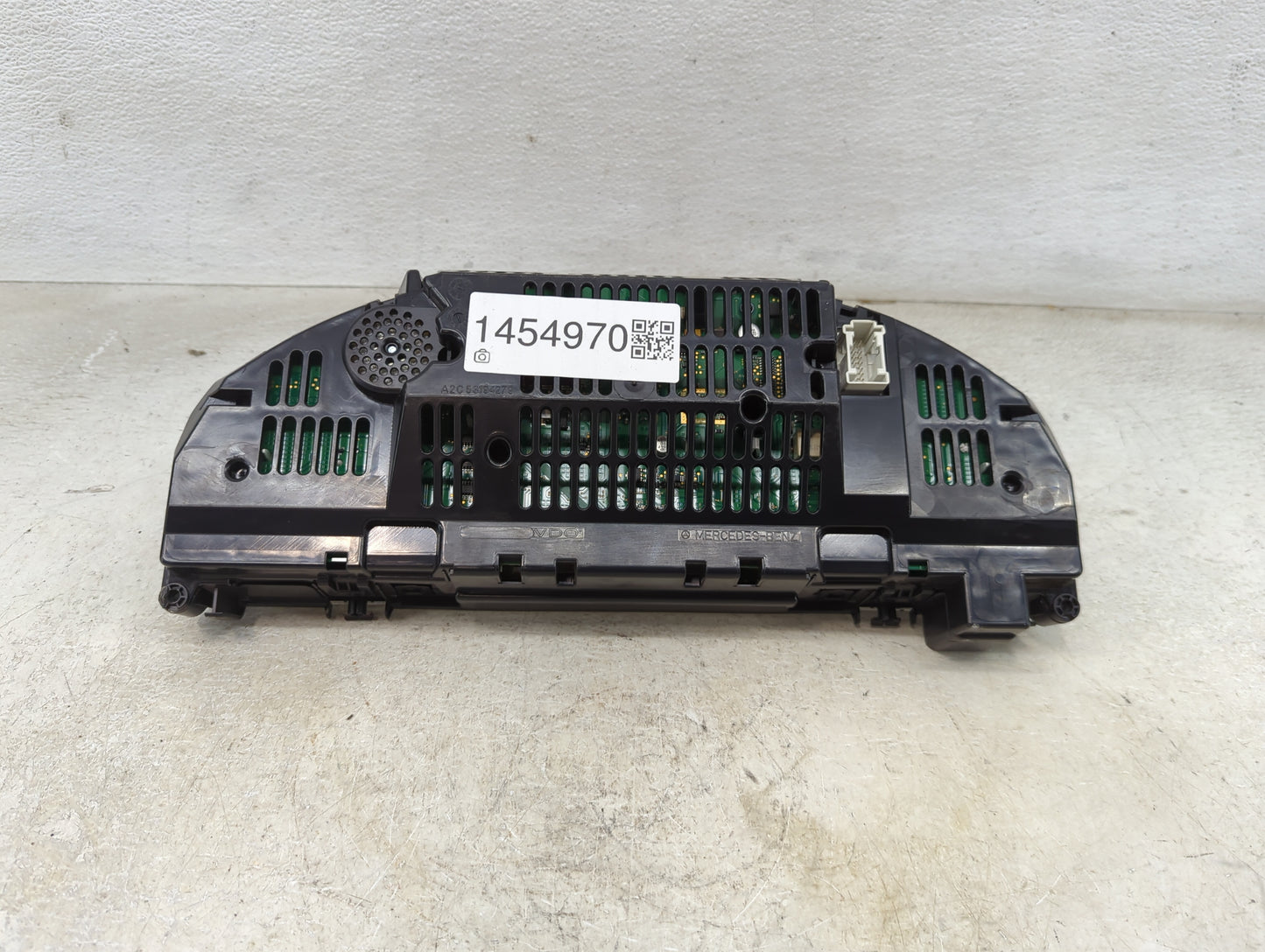 2010 Mercedes-Benz C350 Instrument Cluster Speedometer Gauges P/N:A2049005502 A2C53372295 Miles: Fits OEM Used Auto Parts -