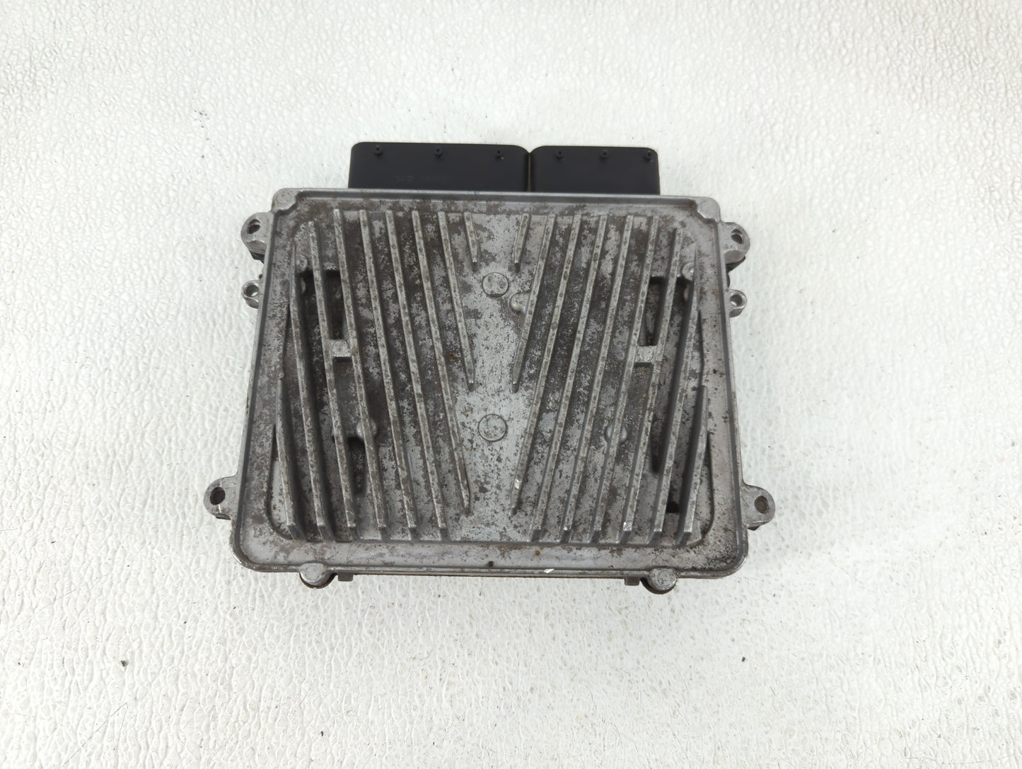2010-2012 Mercedes-Benz E350 PCM Engine Control Computer ECU ECM PCU OEM P/N:0 261 209 454 A 003 446 77 40 Fits OEM Used Aut