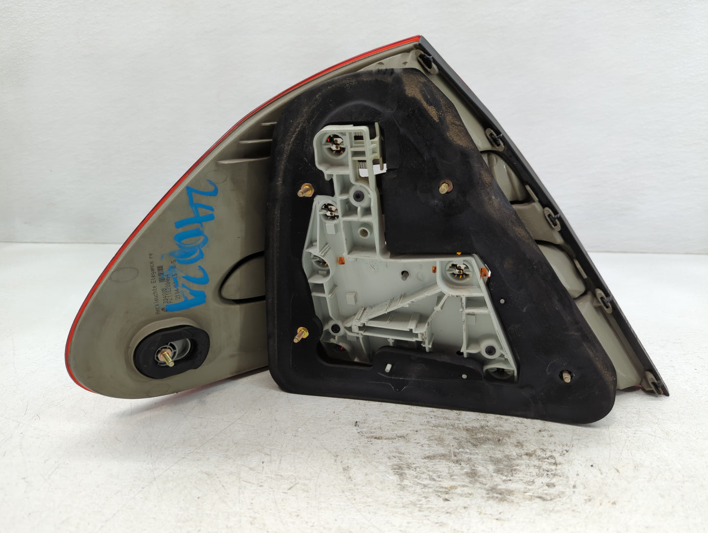 2010-2013 Mercedes-Benz E350 Tail Light Assembly Passenger Right OEM P/N:334008 A2118200464 Fits Fits 2010 2011 2012 2013 OE