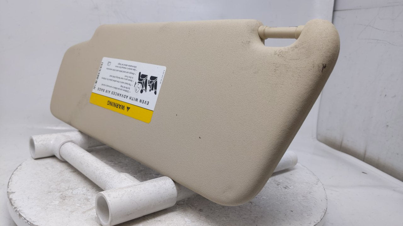2010 Mercedes C230 Sun Visor Shade Replacement Passenger Right Mirror Fits OEM Used Auto Parts - Oemusedautoparts1.com