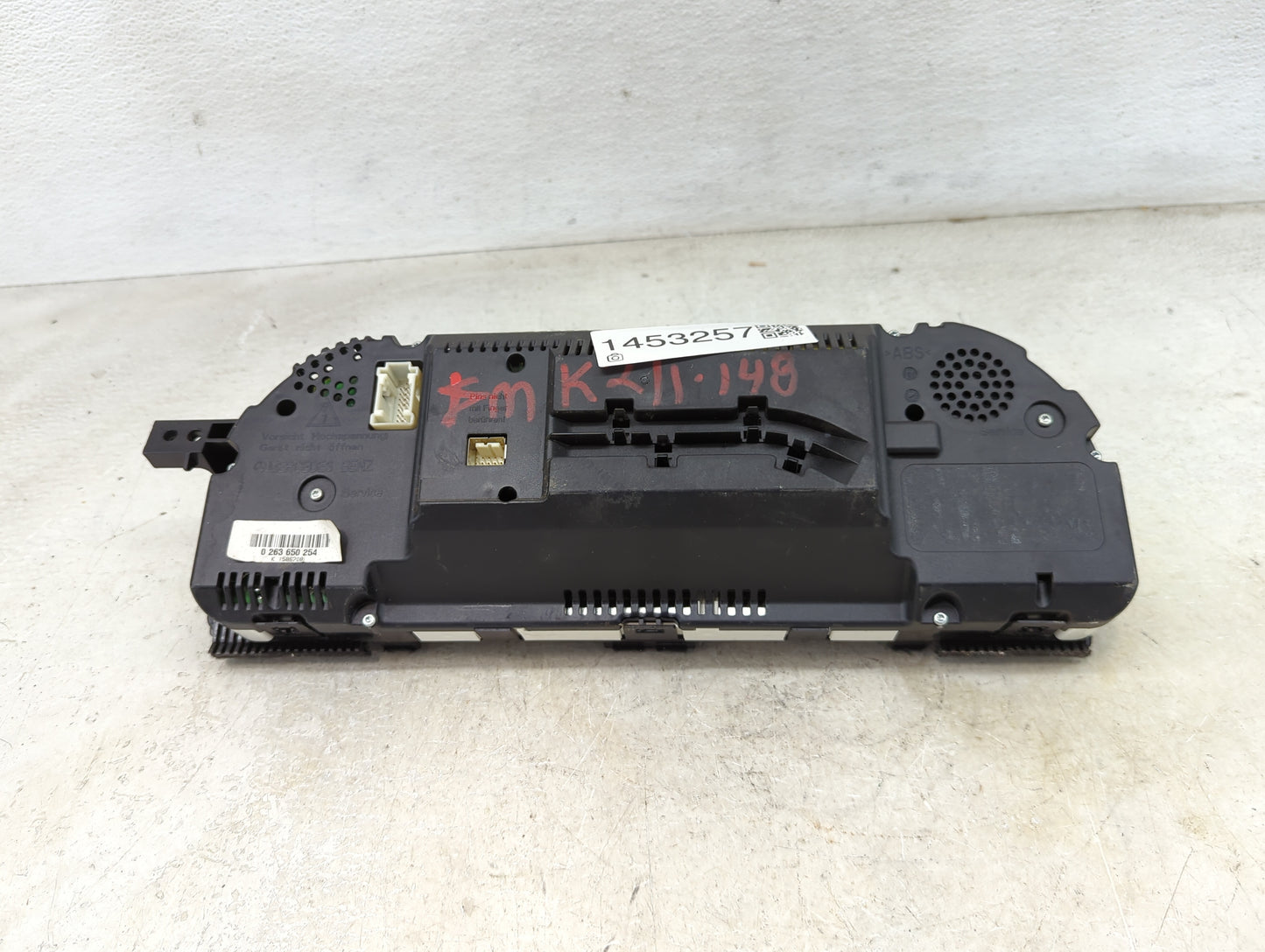 2010 Mercedes Benz Sclass Instrument Cluster Speedometer Gauges P/N:0263650254 Miles:121K Fits OEM Used Auto Parts - Oemused