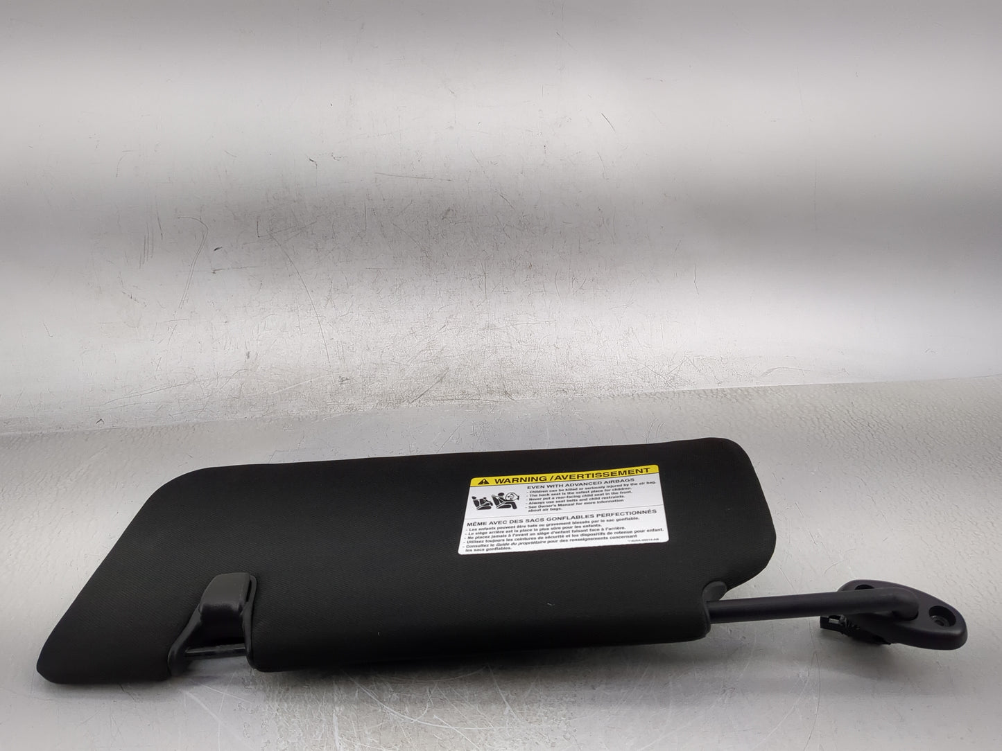 2010-2011 Mercury Mariner Sun Visor Shade Replacement Passenger Right Mirror Fits Fits 2010 2011 2012 OEM Used Auto Parts -